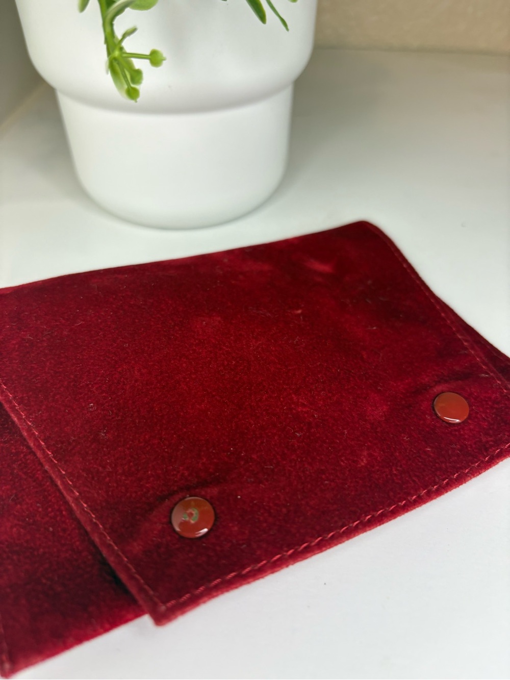 Authentic Cartier Red Velvet Jewelry Pouch Case Travel Holder Earring Insert - Picture 9 of 14